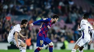 对年轻球员 对年轻球员